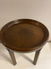 Load image into Gallery viewer, Round Mahogany End Table
