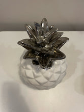 Load image into Gallery viewer, Decorative Pineapple
