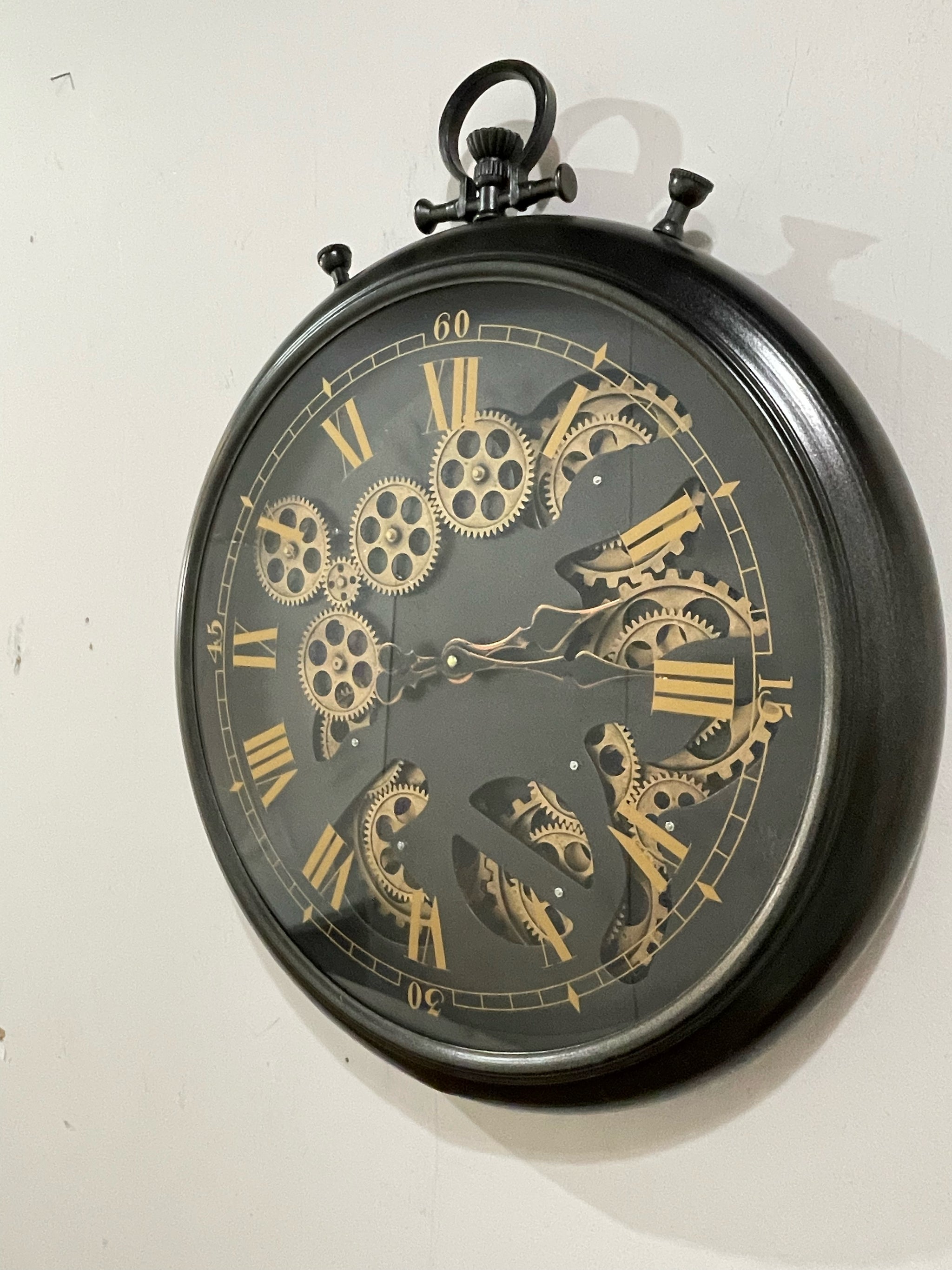 moving gear wall clock Kalvin Moving Gear Wall Clock – Turn The Tables