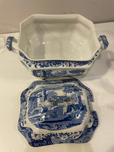 Load image into Gallery viewer, Soup Tureen from Spode
