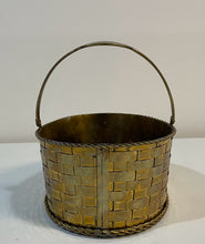 Load image into Gallery viewer, Vintage Woven Brass Planter/Basket
