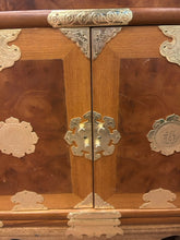 Load image into Gallery viewer, Vintage Grained Burl Elm Wood Bandaji (Scholars Chest) with Ornate Brass Mounts
