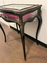 Load image into Gallery viewer, Vintage French Style Display Occasonional Table

