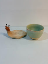 Load image into Gallery viewer, Snail Planter
