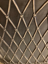 Load image into Gallery viewer, Metal Lattice Pattern Planter
