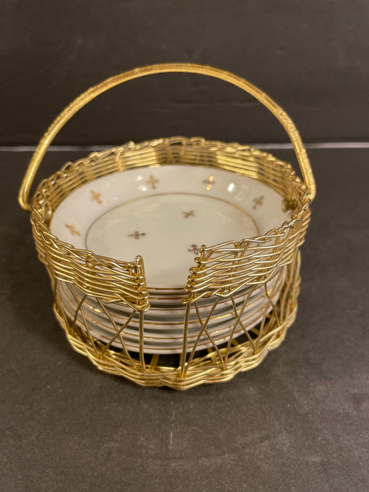 Six Vintage Fluer De Lis Hand Painted Coasters  in Metal Basket