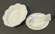 Load image into Gallery viewer, Milk Glass Hen on Nest Covered Dish from Fenton
