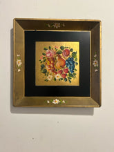 Load image into Gallery viewer, Vintage Hand Painted Toleware Metal Tray from Nashco
