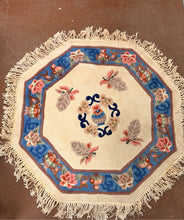 Load image into Gallery viewer, Floral Octagonal Wool Area Rug
