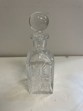 Load image into Gallery viewer, Square Decanter
