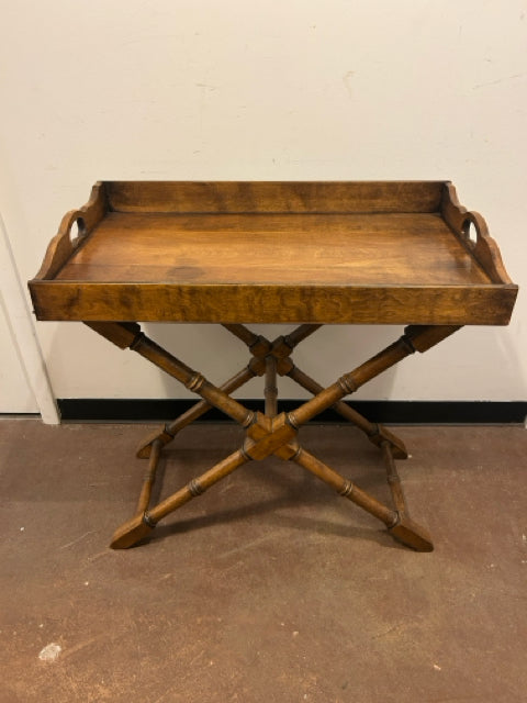 Extendable Tray Top Table with  Removable Tray