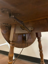 Load image into Gallery viewer, Vintage Drop Leaf Lamp Table
