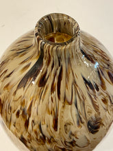 Load image into Gallery viewer, Brown &amp; Cream Glass Vase
