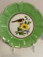 Load image into Gallery viewer, Three Majolica Bird Plates made in Italy
