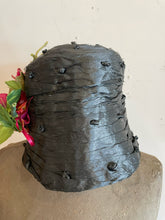 Load image into Gallery viewer, Black Woven Hat With Pinned Flowers, Made In Italy

