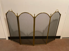 Load image into Gallery viewer, Vintage Brass  Fireplace Screen
