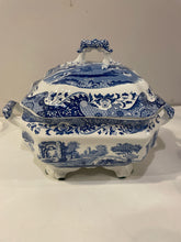 Load image into Gallery viewer, Soup Tureen from Spode
