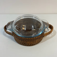 Load image into Gallery viewer, Handwoven Casserole Dish Holder with Removable Glass Dish from Calaisio
