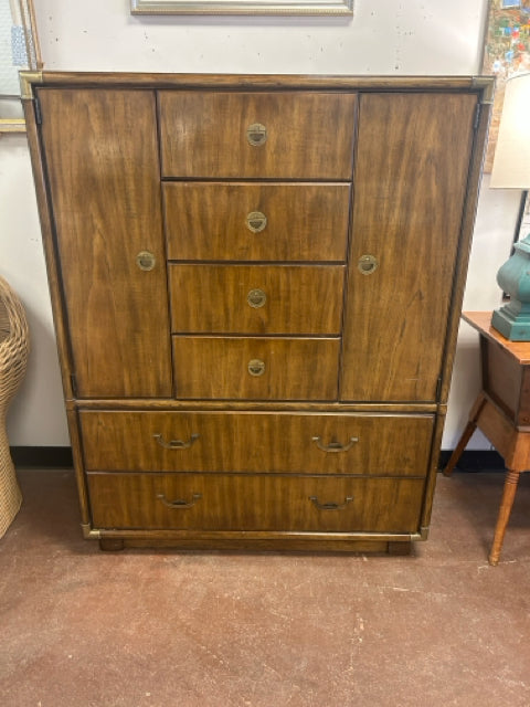 Accolade Collection Campaign-Style Gentleman's Chest from Drexel Herit –  Turn The Tables