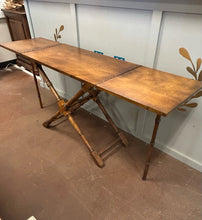 Load image into Gallery viewer, Extendable Tray Top Table with  Removable Tray
