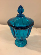 Load image into Gallery viewer, &quot;Simplicity&quot; Lidded Compote/Candy Dish from L.E.Smith
