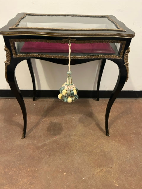 Vintage French Style Display Occasonional Table