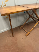 Load image into Gallery viewer, Extendable Tray Top Table with  Removable Tray
