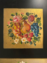 Load image into Gallery viewer, Vintage Hand Painted Toleware Metal Tray from Nashco
