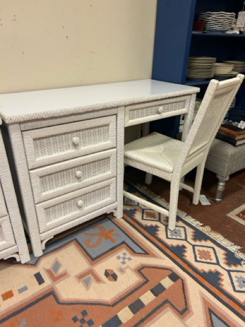 4 Drawer White Wicker Desk with Laminate Top & Chair from Henry Link