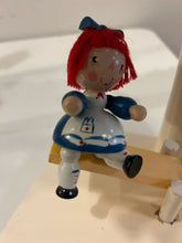 Load image into Gallery viewer, Vintage Musical Raggedy Ann &amp; Andy Lamp with Moving Teeter Totter
