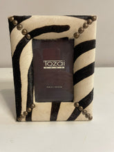 Load image into Gallery viewer, Cowhide Photo Frame for 4x6 Photo from Tozai Home

