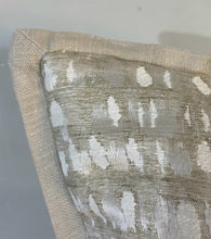 Load image into Gallery viewer, Pair of Silk Ecru Pillows with Linen Trim
