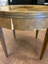 Load image into Gallery viewer, Round Vintage One Drawer End Table
