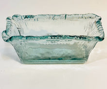 Load image into Gallery viewer, Rectangular Glass Vase/Fish Tank with Water Ripples
