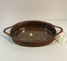 Load image into Gallery viewer, Handwoven Oval Casserole Basket with Removable Glass Dish from Calaisio
