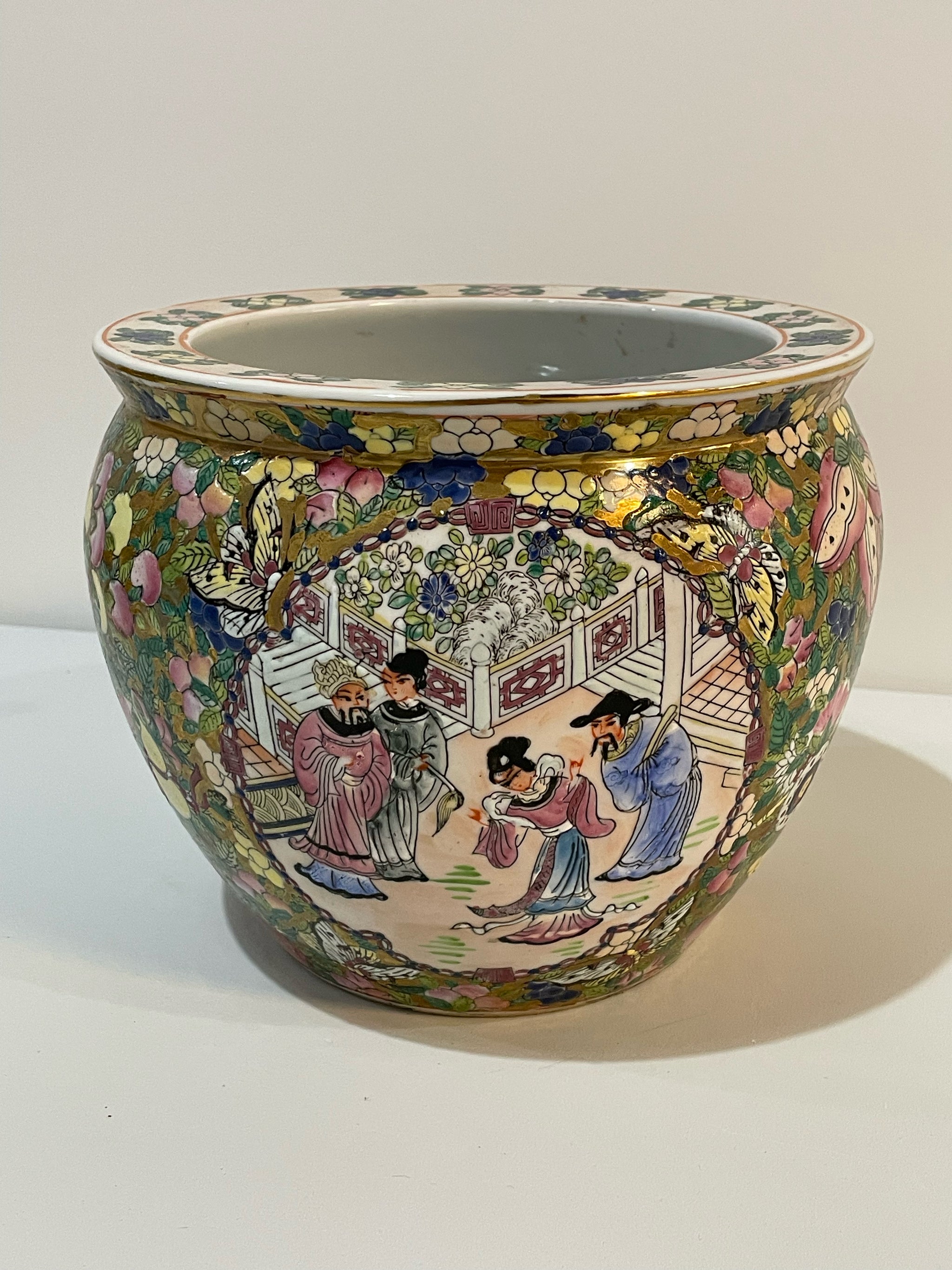 Vintage Chinese Rose Medallion Famille Planter – Turn The Tables