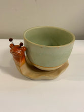 Load image into Gallery viewer, Two Piece Snail Planter
