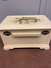Load image into Gallery viewer, Small Floral Painted Trunk

