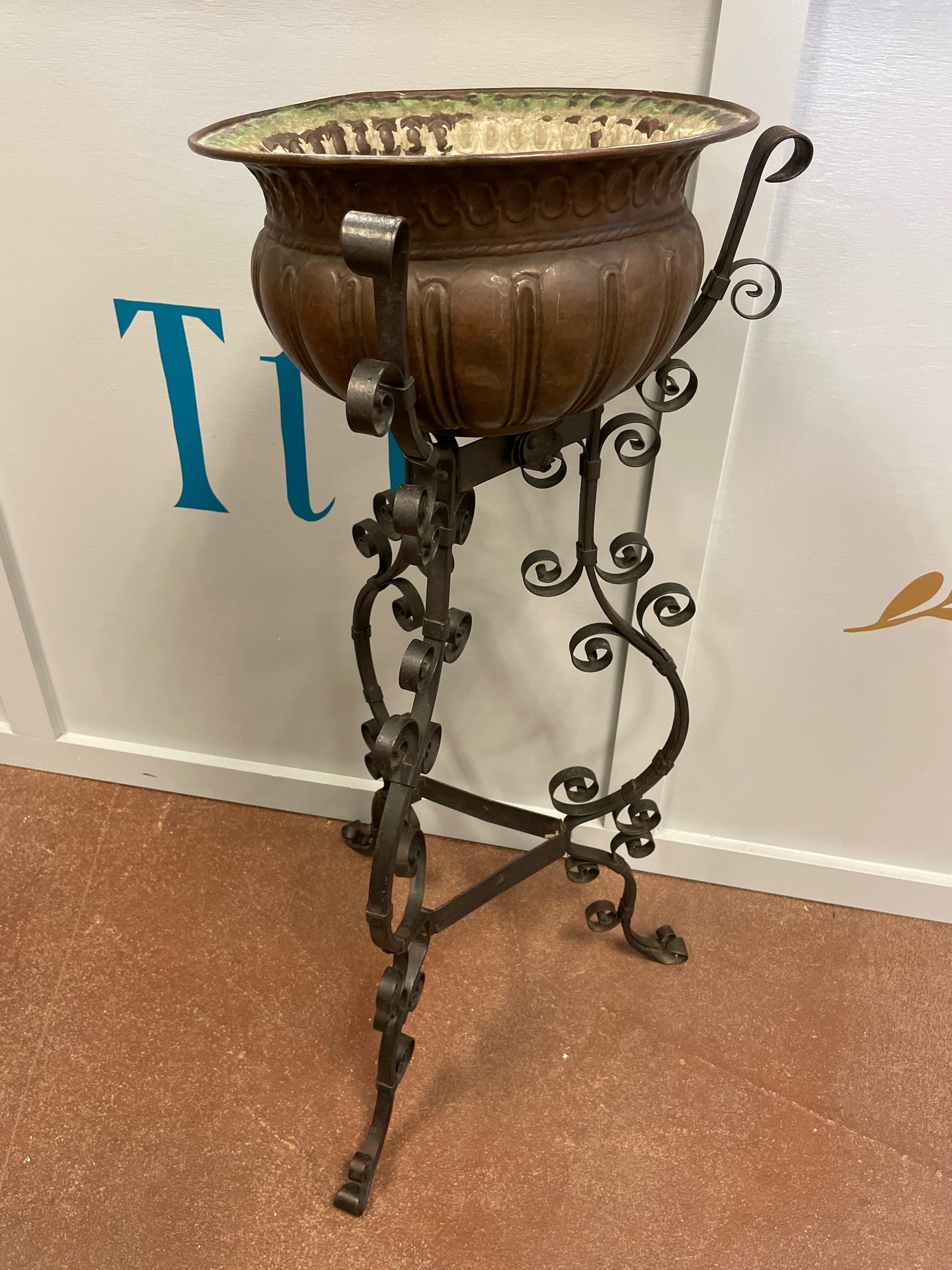 Wrought Iron Plant Stand with Removable Planter