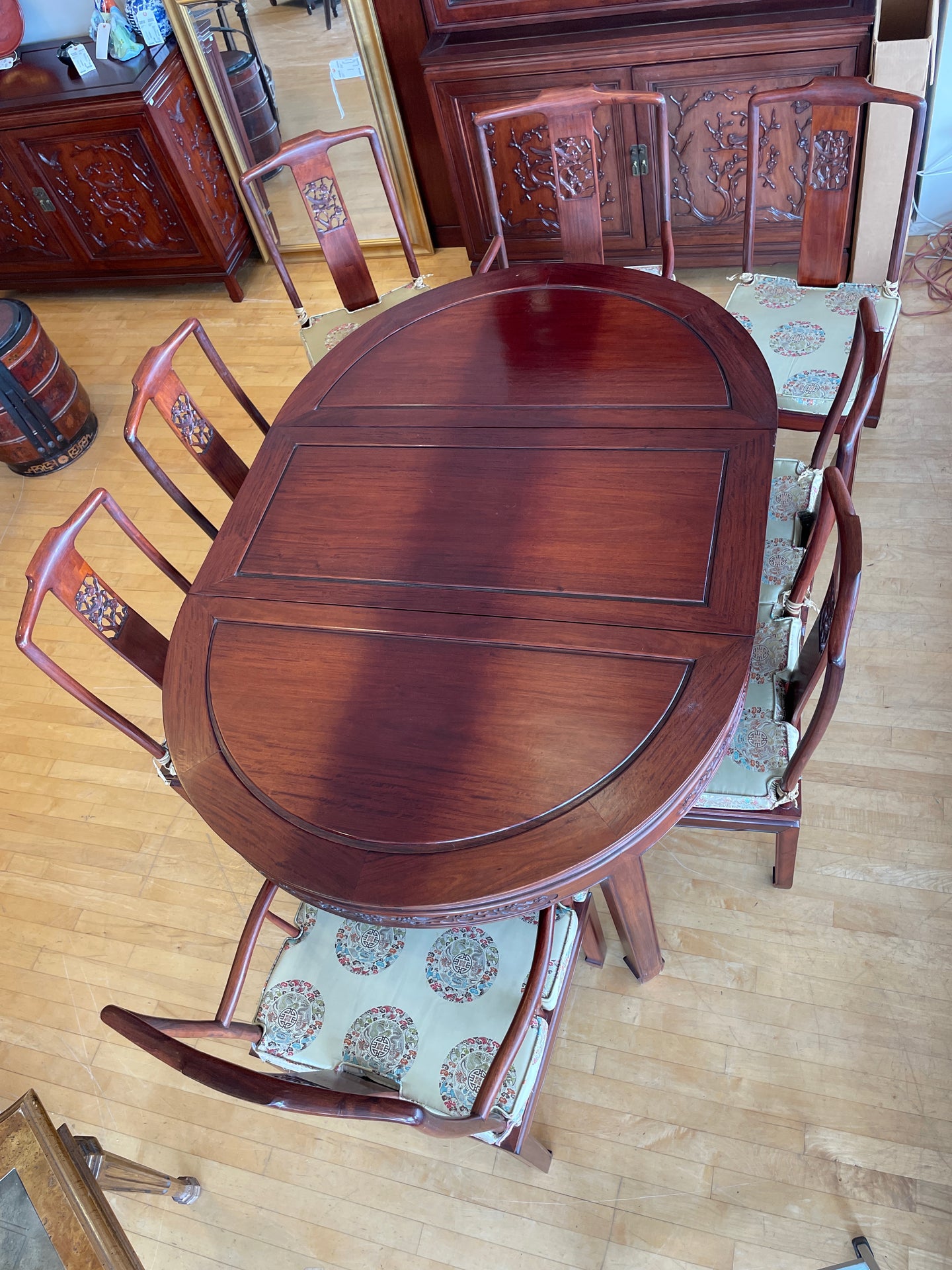 Dining Table with Carved Floral Detail, 8 Chairs, 2 Leaves & Pads