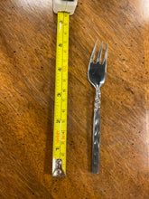 Load image into Gallery viewer, 5&quot; Appetizer Fork  W/Hammered Handle
