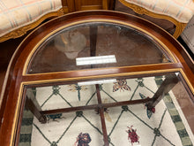 Load image into Gallery viewer, Beveled Glass Top Oval Coffee Table
