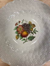 Load image into Gallery viewer, Eight Vintage Alden Daisy-Embossed Earthenware Lunch Plates from Copeland Spode
